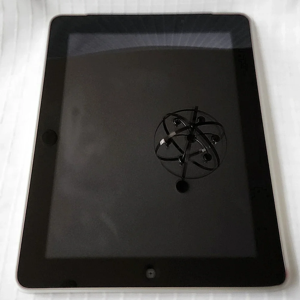 Apple iPad 1st Gen 32gb Silver A1337 WiFi 3g powers on Locked see Description‎